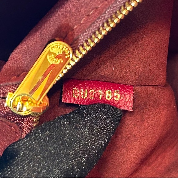 Louis Vuitton Monogram Kimono Tote - Picture 12 of 12